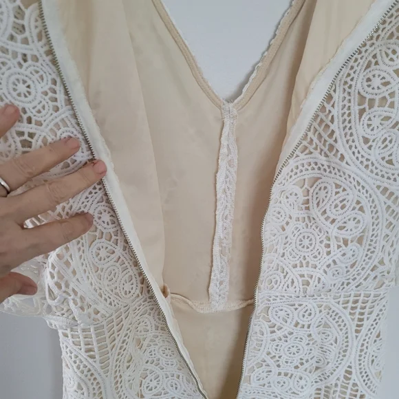 Soieblu Lace Dress Cream Sz M - Picture 9 of 10